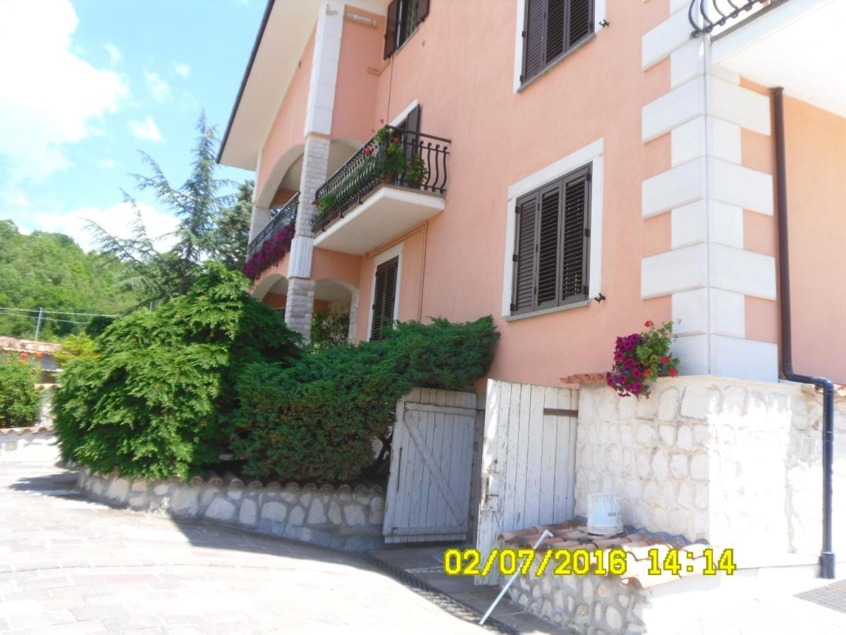 Bed And Breakfast Emilia Cagnano Amiterno Exterior foto