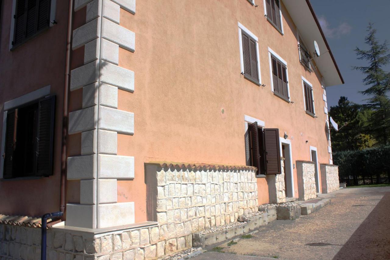 Bed And Breakfast Emilia Cagnano Amiterno Exterior foto